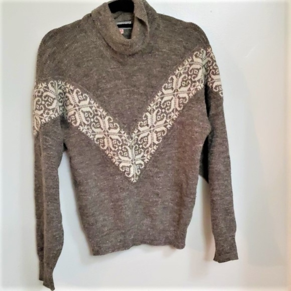 Grey Long Sleeve Sweater Vintage - Picture 3 of 3